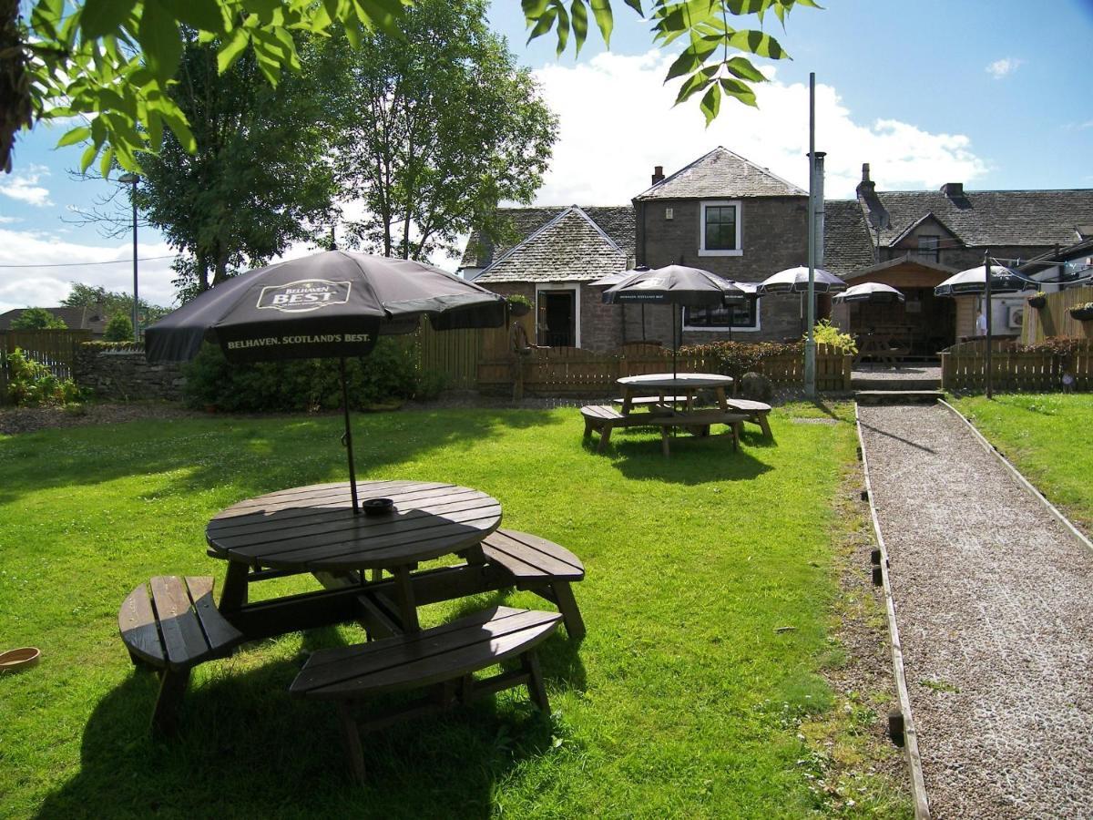 Lion And Unicorn Hotel Thornhill  Eksteriør bilde
